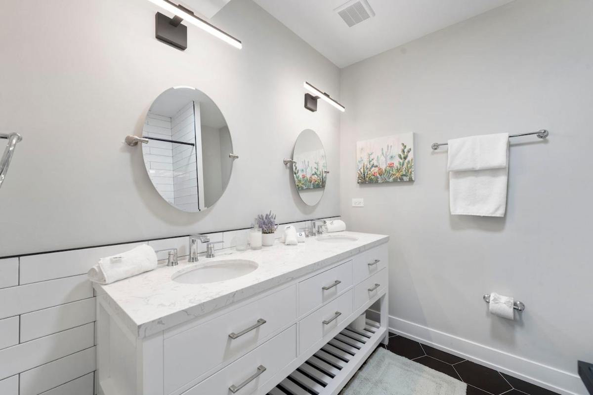 2 Bed & 3 Bath Chicago Condo Εξωτερικό φωτογραφία