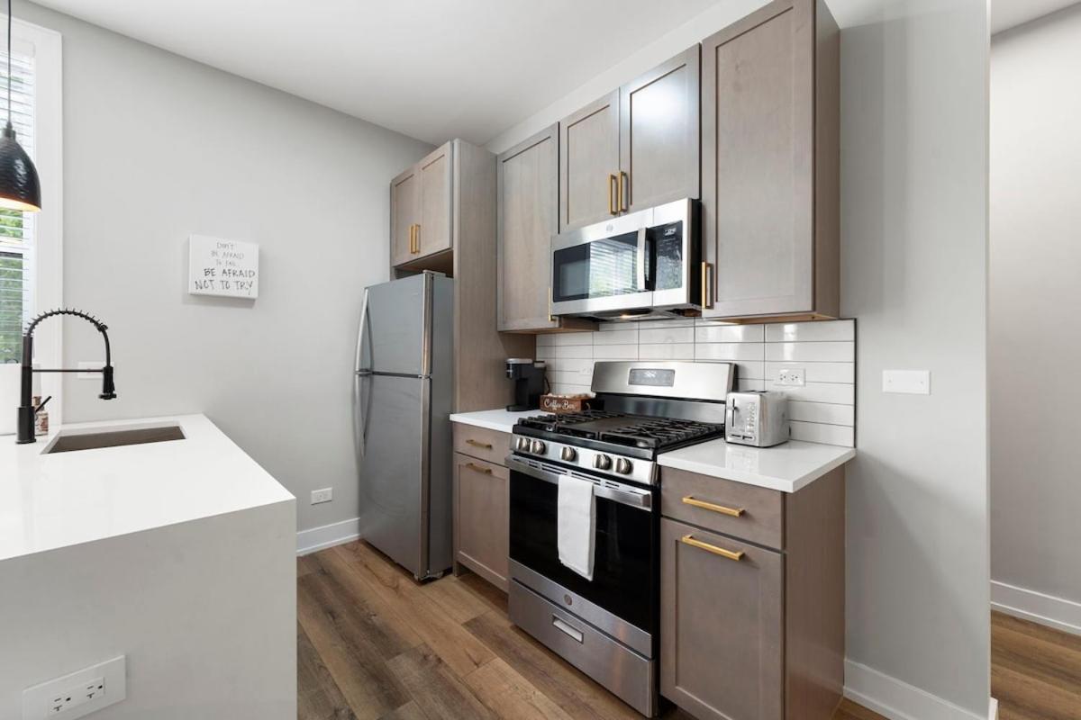 2 Bed & 3 Bath Chicago Condo Εξωτερικό φωτογραφία