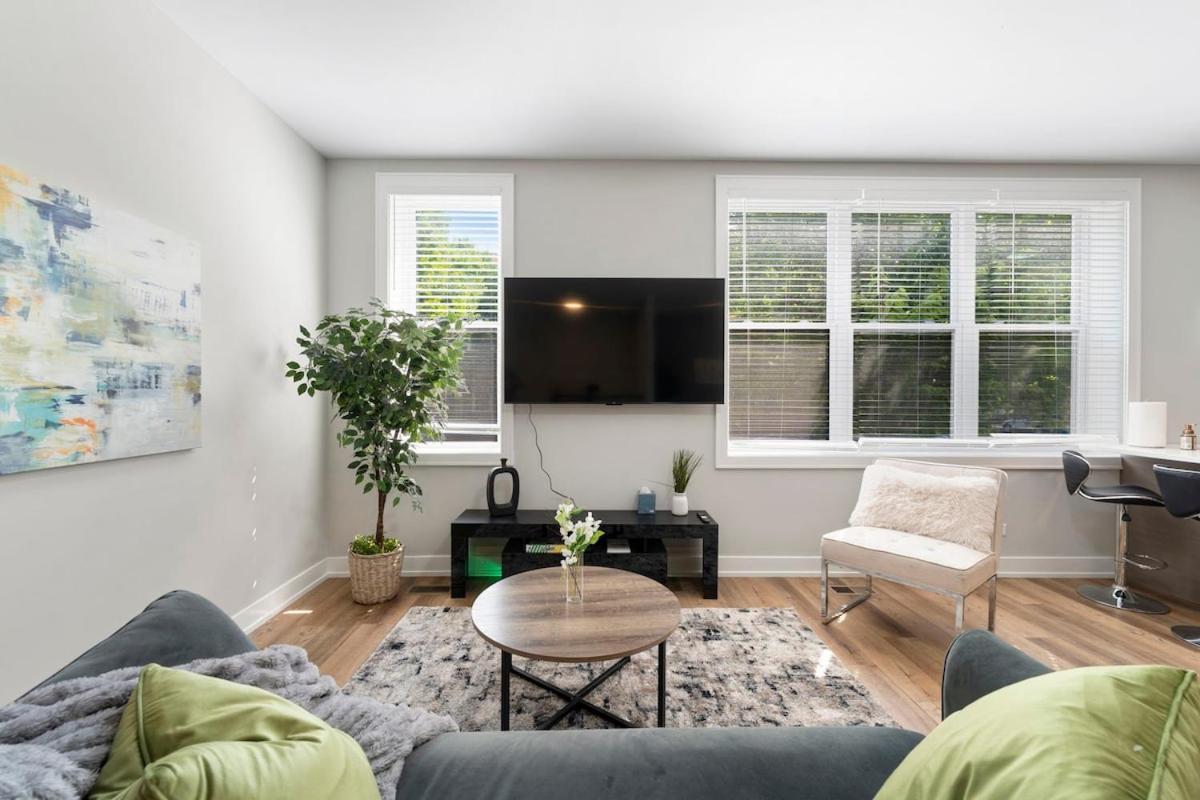 2 Bed & 3 Bath Chicago Condo Εξωτερικό φωτογραφία