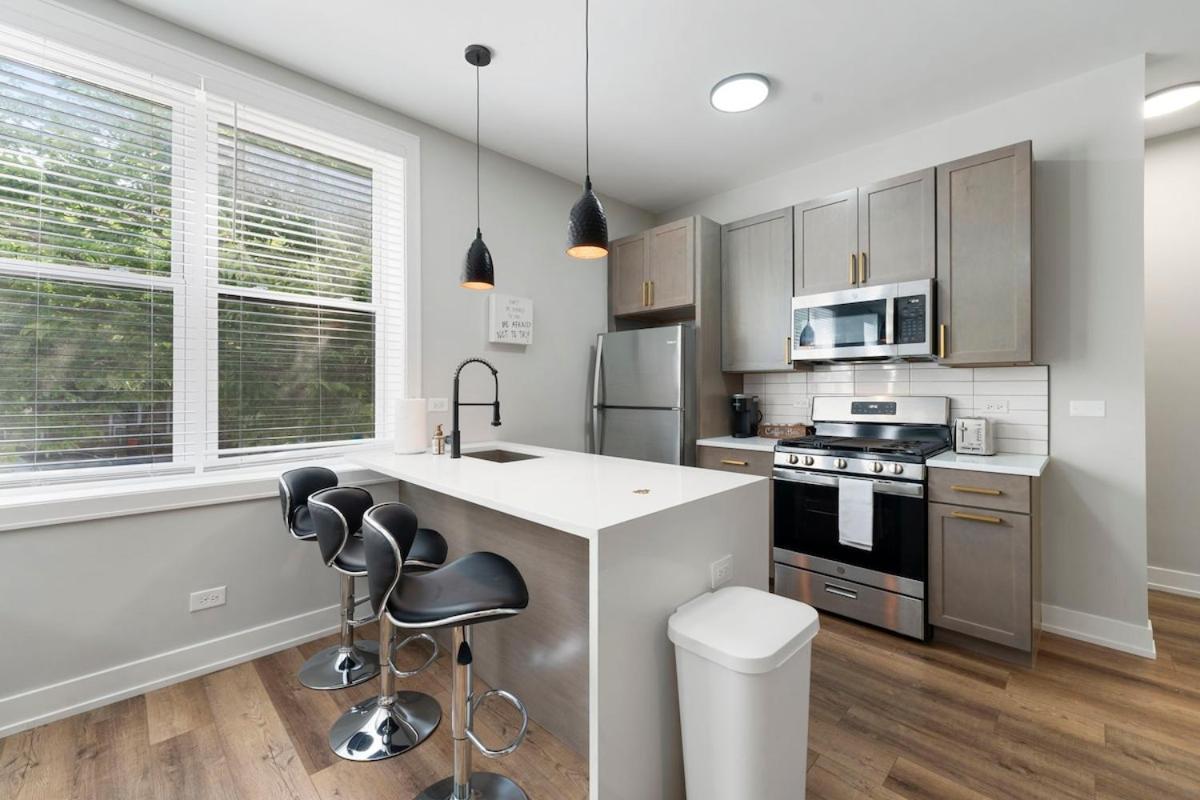 2 Bed & 3 Bath Chicago Condo Εξωτερικό φωτογραφία